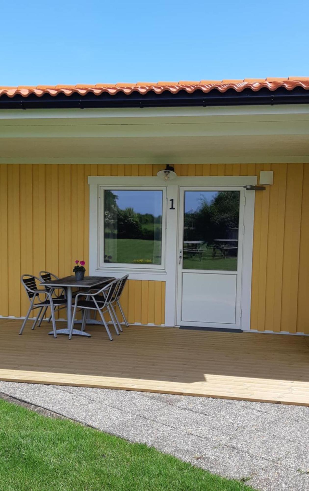 Bjoerkaengs Vandrarhem Tvååker エクステリア 写真